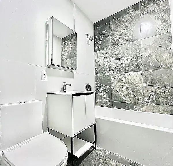 222 E 53rd St #3-J — Photo 11