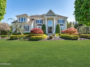 2 Whipple Way, Marlboro, NJ 07746