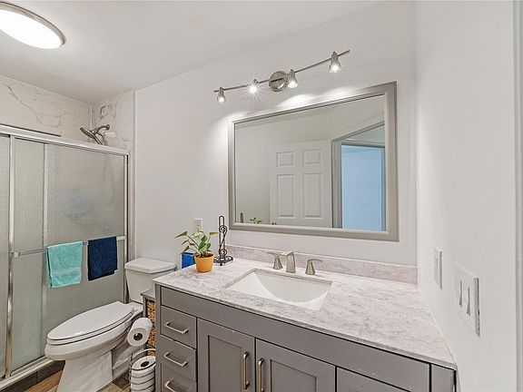 5th image of 1297 NW 167th Avenue