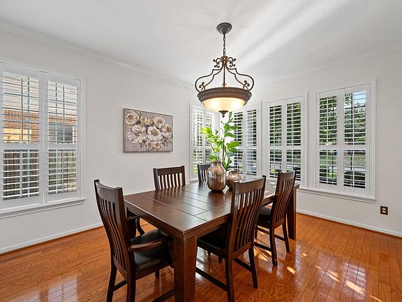 5th image of 8026 Trophy Place Dr