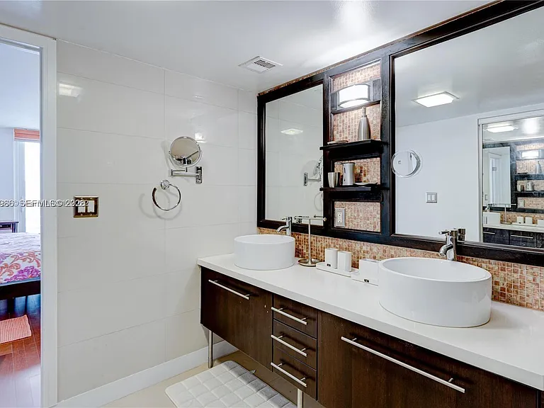100 Bayview Dr #428 — Photo 15