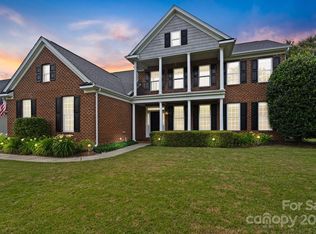 2216 Legacy Oak Dr, Waxhaw, NC 28173