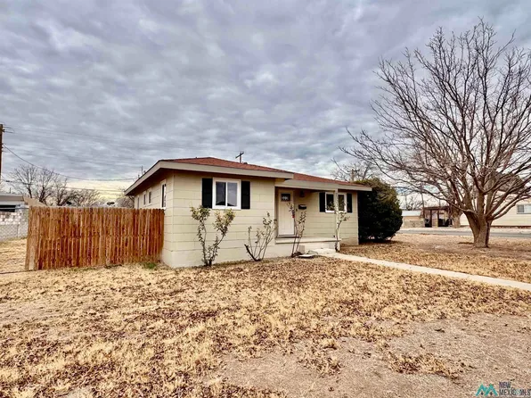 2303 Mountain View Dr, Carlsbad, NM 88220