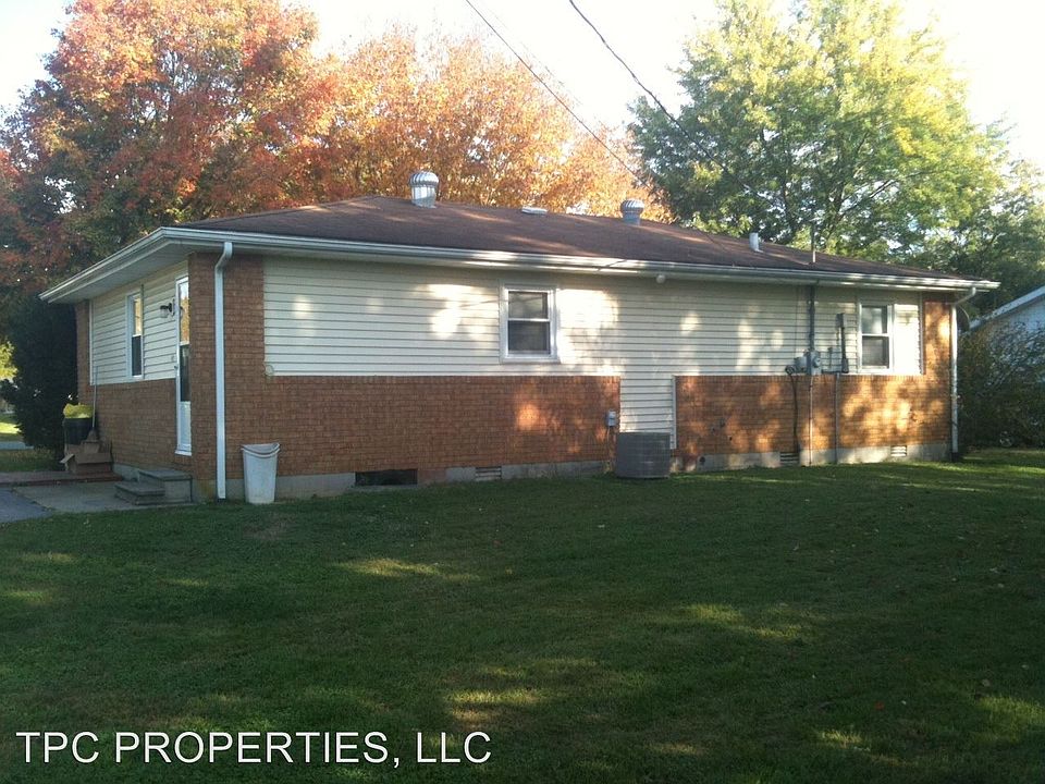 2nd image of 27 Terrie Ave