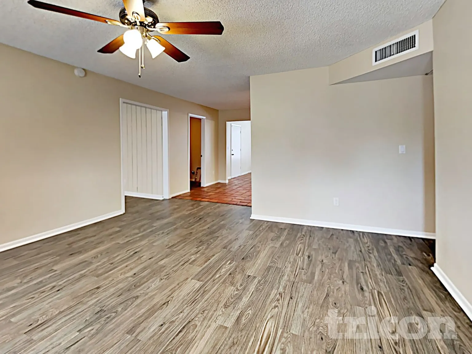 4416 W Mountain View Road Glendale AZ — Photo 2