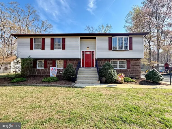 9486 Canary Dr, Bel Alton, MD 20611