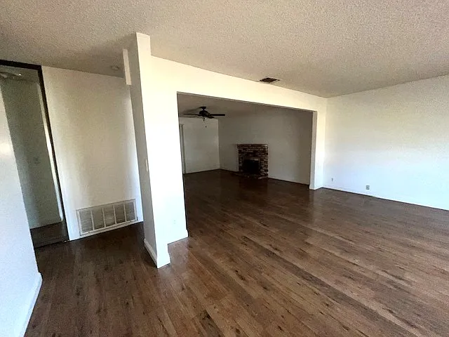 1170 Dawson Dr — Photo 10