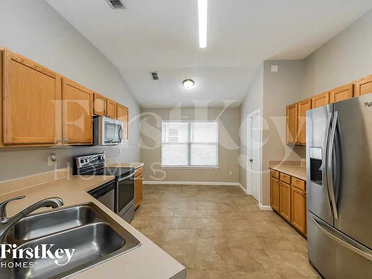 12105 Spindlewood Ct — Photo 6