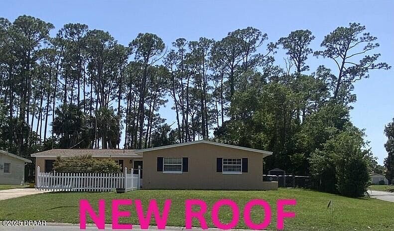 1st image of 1500 Manor Dr