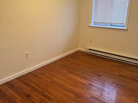 4th image of 59 College Hwy #3