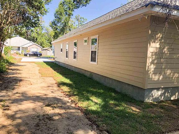4th image of 2309 N 6th Ave