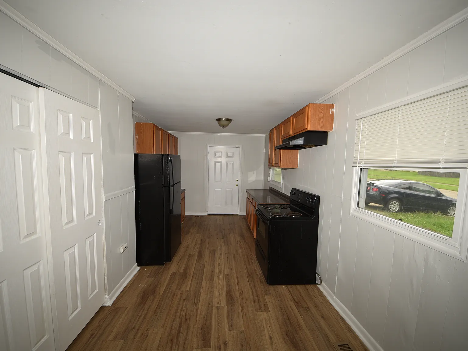 3 bed, 960 sqft, $1,499 — Photo 4