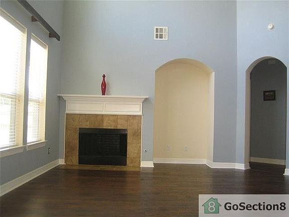 2nd image of 6208 Flagstone Dr