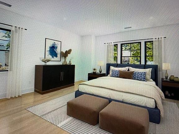 5th image of 72 Sterling Ave