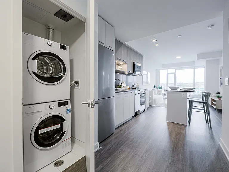 40 Lagerfeld Dr — Photo 29
