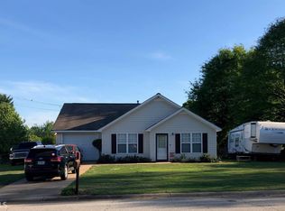 450 Regal Rd, Jackson, GA 30233