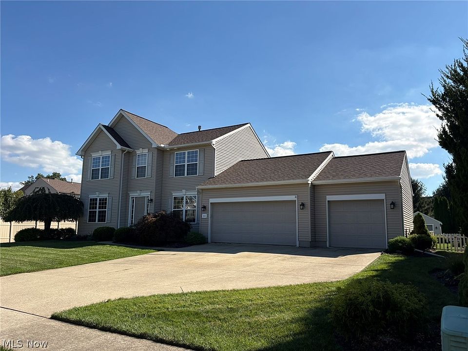 1st image of 203 Rivers Edge Dr