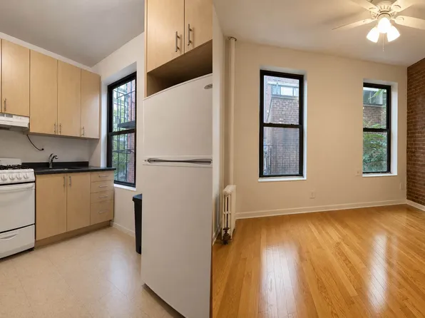 348 East 15th Street image 1 of 4