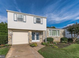 1149 Bloomdale Rd, Philadelphia, PA 19115