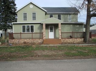 311 John St, Steward, IL 60553