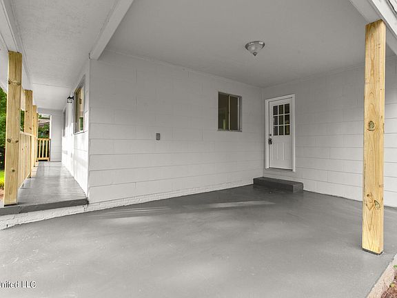 4th image of 212 Charline Dr