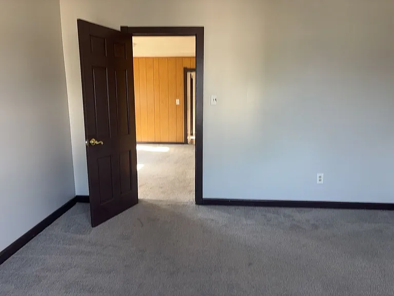 3621 Sackett Ave — Photo 14