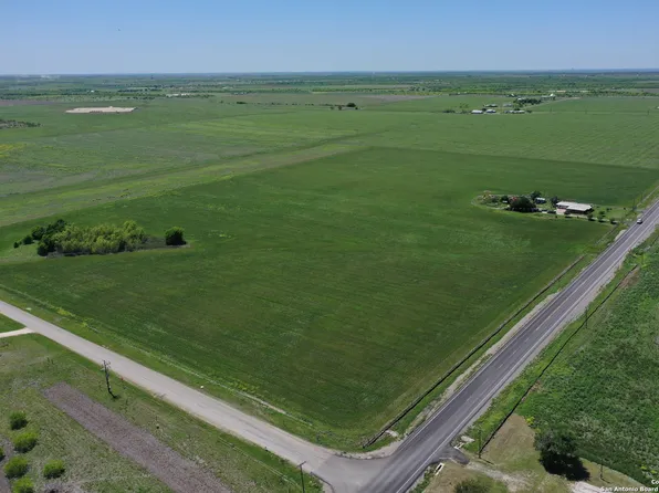 14420 FM 99, Karnes City, TX 78118