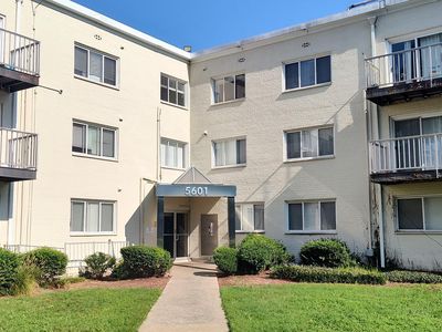 5601 Parker House Ter APT 401, Hyattsville, MD, 20782