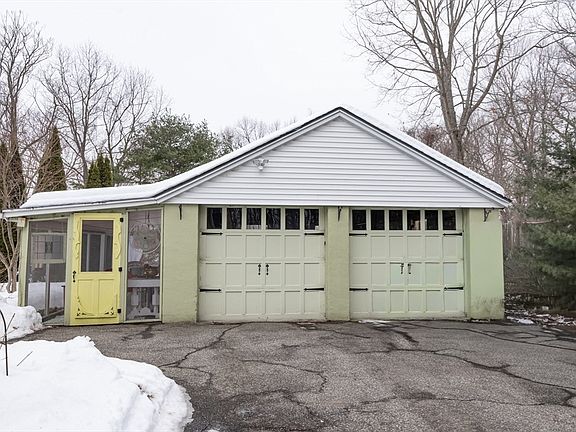 3rd image of 2022-2024 Prospect St