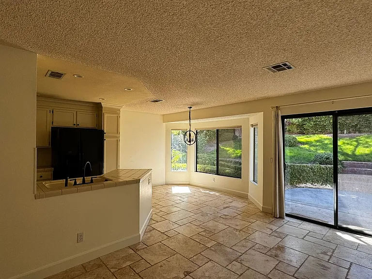 3025 Harborside Dr — Photo 6