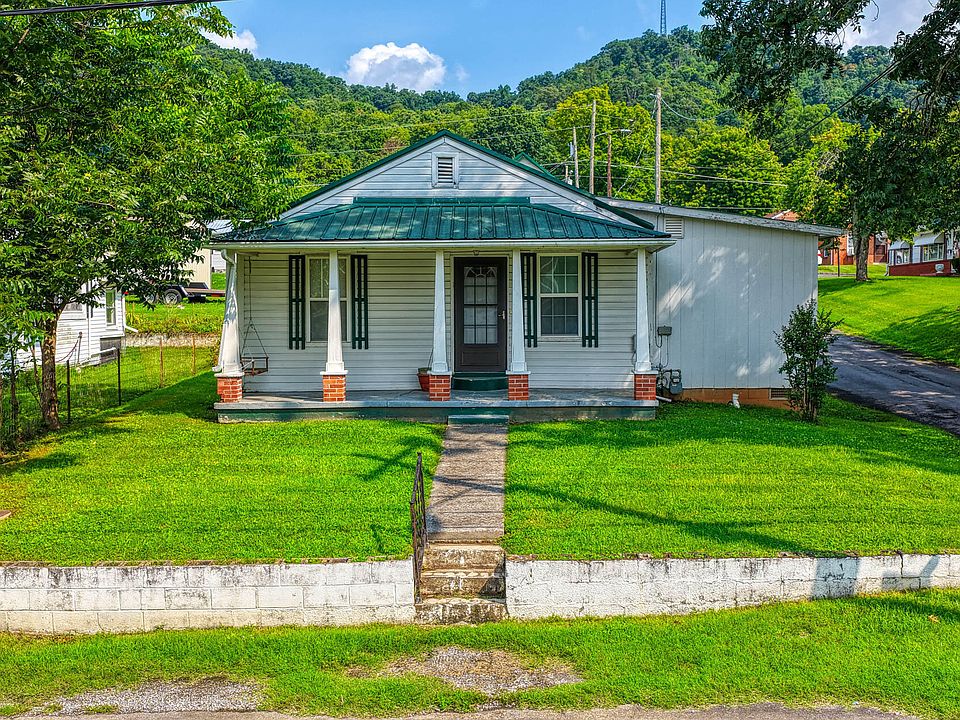 1st image of 301 Clinch St