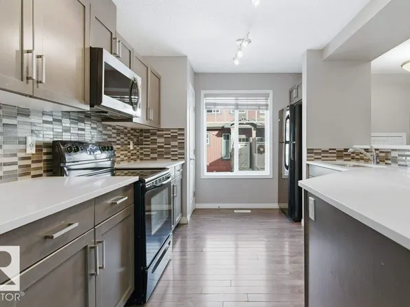 3305 Orchards Line SW #74, Edmonton, AB T6X 2H1