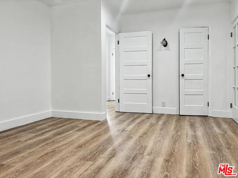 2139 Holly Dr — Photo 16