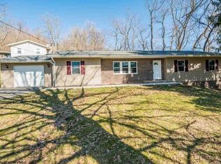 272 Meadow View Ln, Morgantown, WV 26508