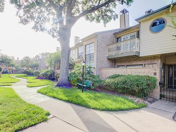 5th image of 722 Country Place Dr APT H