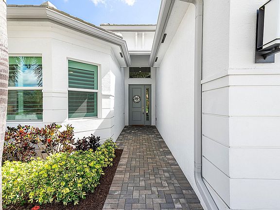 4th image of 13406 Plaza Del Sol Court