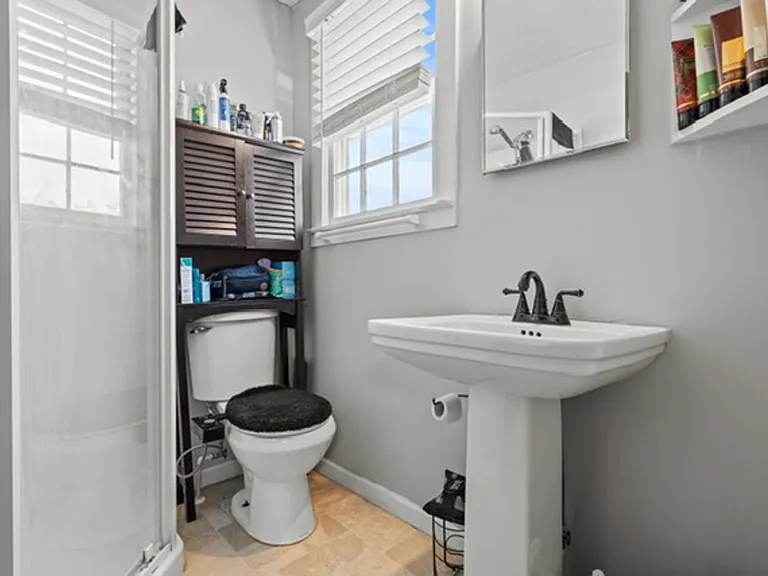 127 Freeman St — Photo 7