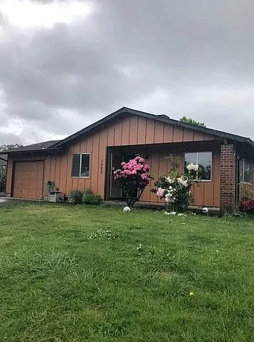 1527 Juhl St Photo 1