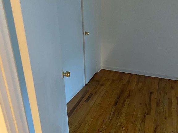 4th image of 2840 Bailey Ave #10