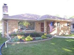 2954 S 80th St, West Allis, WI 53219