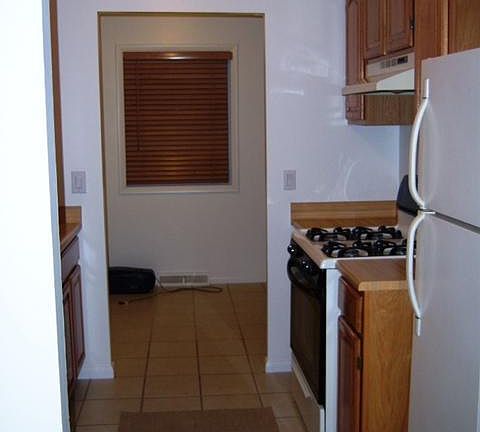 2nd image of 4322 Belle Ave