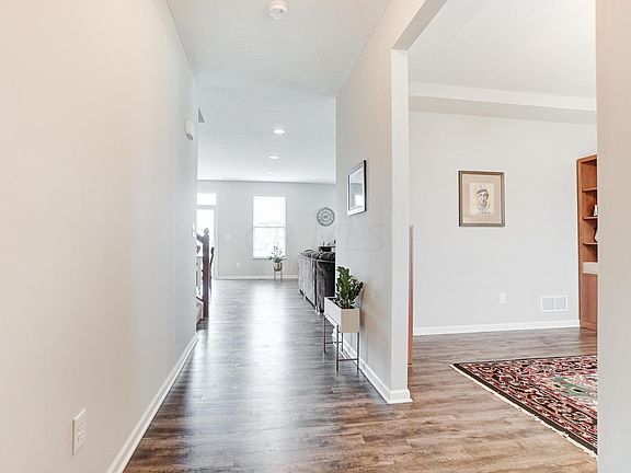 5th image of 1143 Burrow Ct