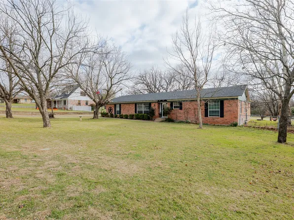 208 Yucca Dr, Weatherford, TX 76087