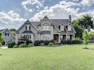 1204 Woodland Xing, Columbia, TN 38401