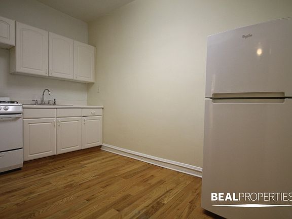 5th image of 540 W Wellington Ave #540003
