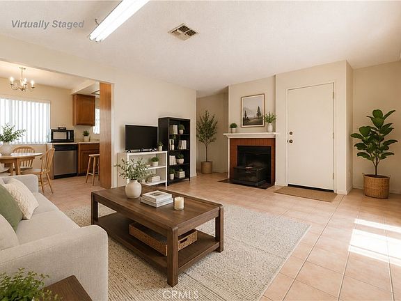 3rd image of 264 E Beverly Blvd APT A