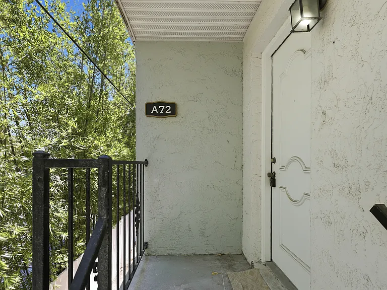 3801 N Oak Dr #A72 — Photo 6