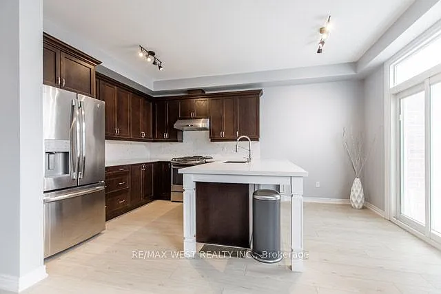 3 bed, $3,400 — Photo 4