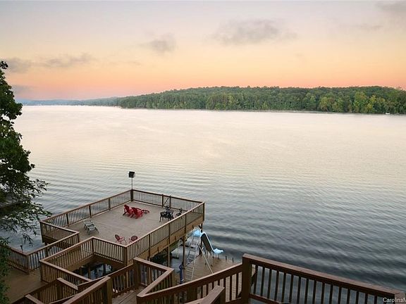 4th image of 279 Lakewood Cir #125