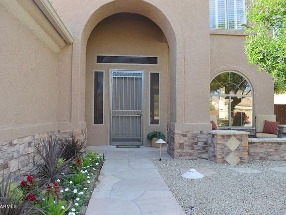 2nd image of 10984 S Oakwood Dr